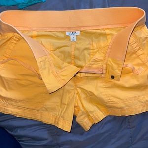 A.n.a shorts size 6 like new